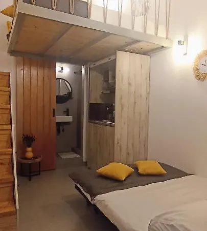 アパート Loft House Tínos